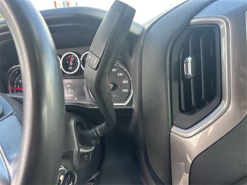 Used 2022 Chevrolet Silverado 2500 Custom w/ Custom Convenience Package image 15