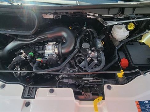Used 2024 Ford Transit 350 XLT RWD image 10