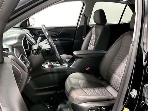 Used 2018 Chevrolet Equinox LT image 21