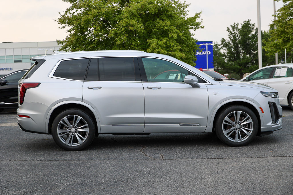 Used 2020 Cadillac XT6 Premium Luxury FWD image 32