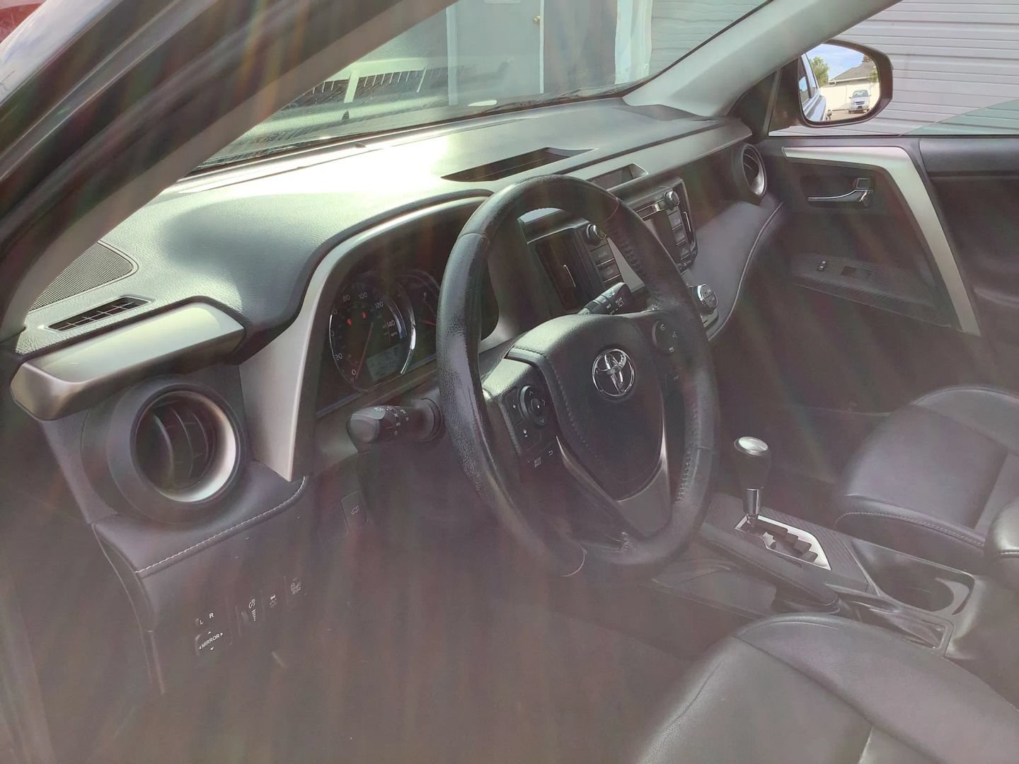 Used 2013 Toyota RAV4 Limited FWD image 23