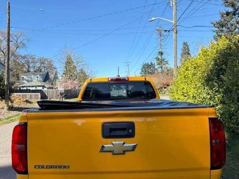 Used 2018 Chevrolet Colorado Z71 AWD/4WD image 14