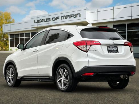 Used 2021 Honda HR-V EX-L image 3