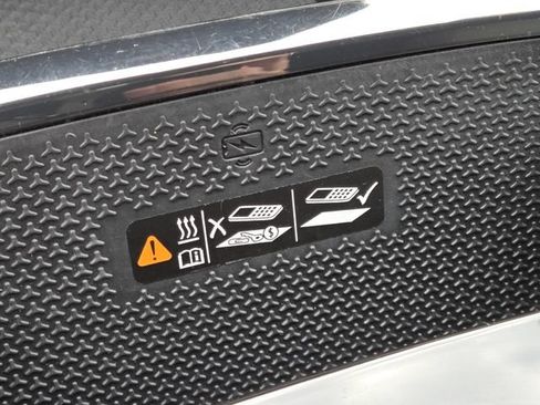 Used 2025 Chevrolet Equinox RS w/ Safety and Technology Package FWD image 9