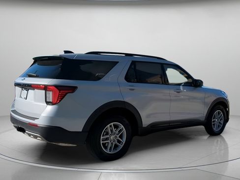 New 2026 Ford Explorer Active w/ Active Comfort Package image 32