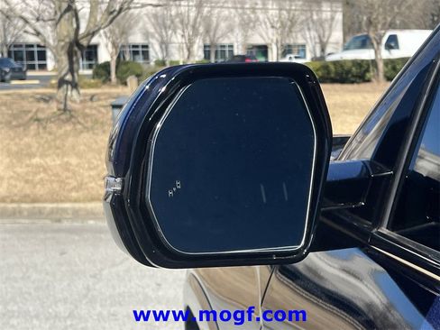 Used 2024 Toyota Tundra Limited image 32