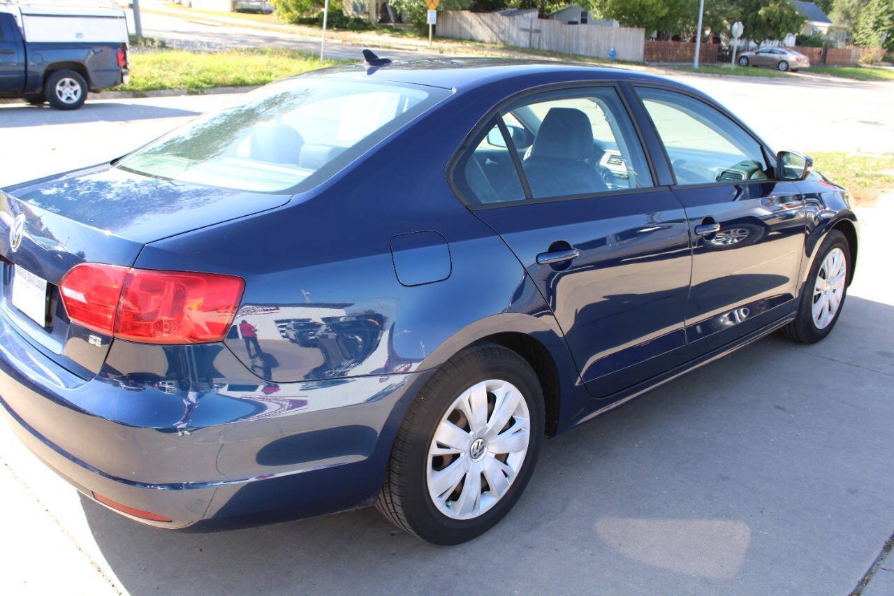 Used 2014 Volkswagen Jetta SE FWD image 3