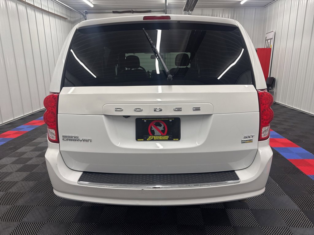 Used 2019 Dodge Grand Caravan SXT FWD image 5