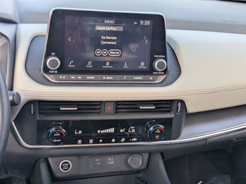 Certified 2023 Nissan Rogue SV image 20