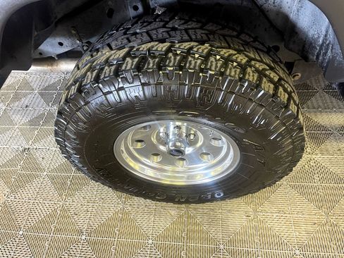 Used 2005 Jeep Wrangler X w/ Tire & Wheel Group (Ecco) image 15