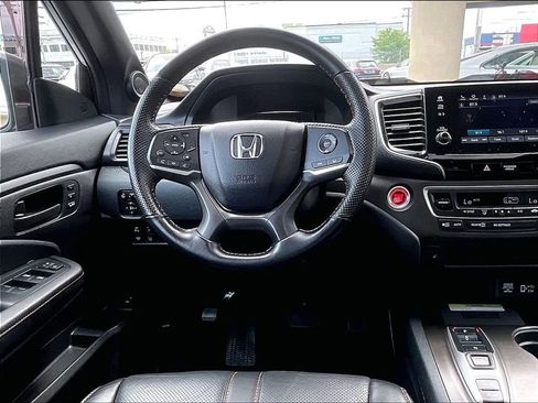 Used 2023 Honda Passport TrailSport image 17