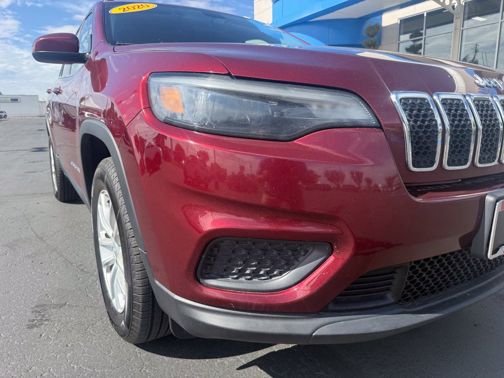 Used 2020 Jeep Cherokee Latitude AWD/4WD image 9