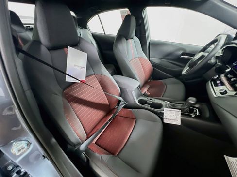 Used 2026 Toyota Corolla SE FWD image 30
