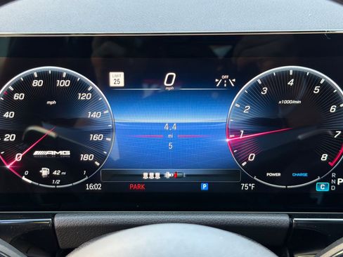 New 2026 Mercedes-Benz GLA 35 AMG 4MATIC image 24