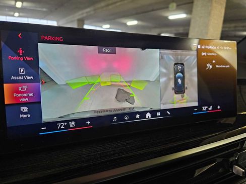 New 2026 BMW X5 xDrive40i w/ M Sport Package image 17