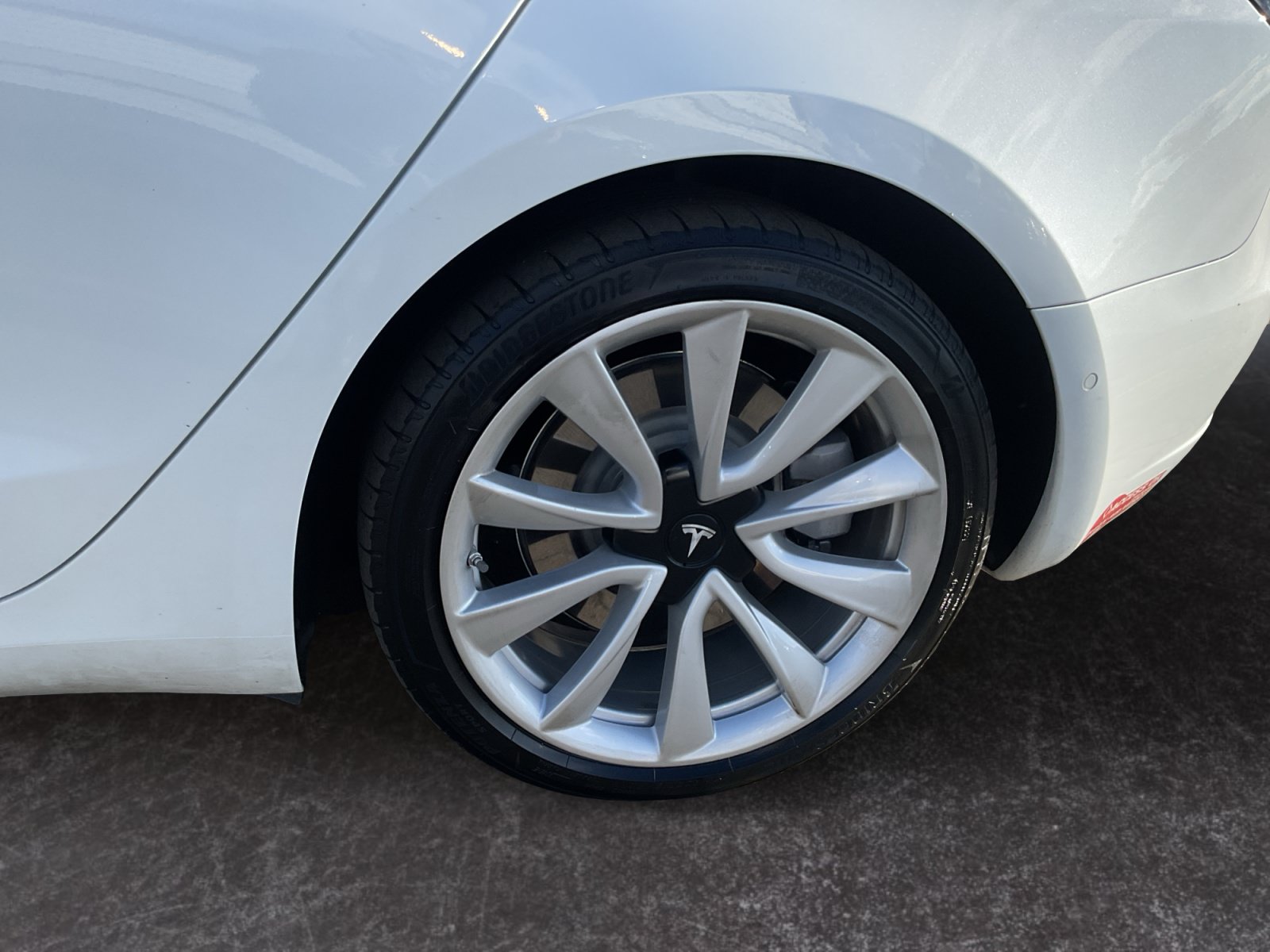 Used 2018 Tesla Model 3 Long Range RWD image 9