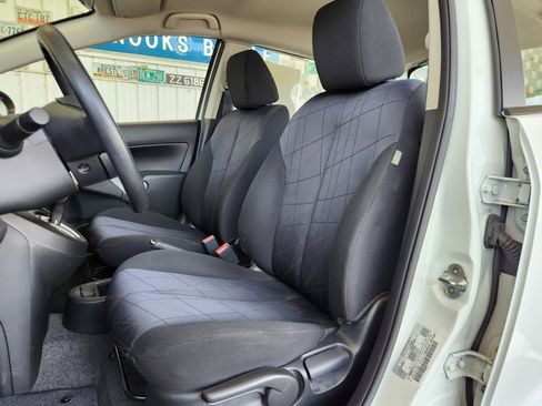 Used 2012 MAZDA MAZDA2 Sport FWD image 4