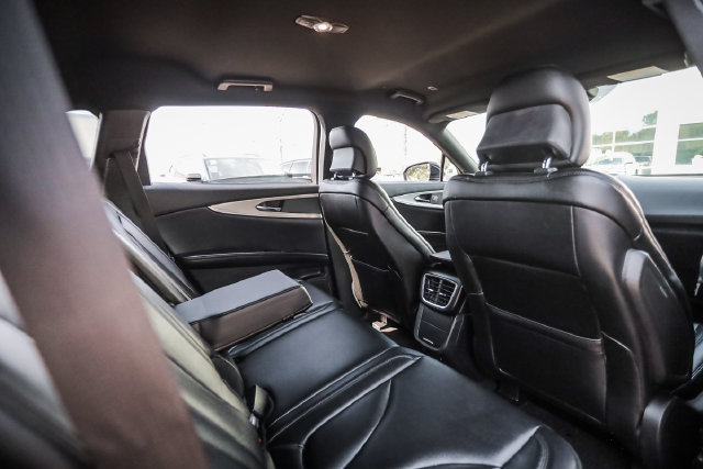 Used 2019 Lincoln Nautilus Premier AWD/4WD image 53