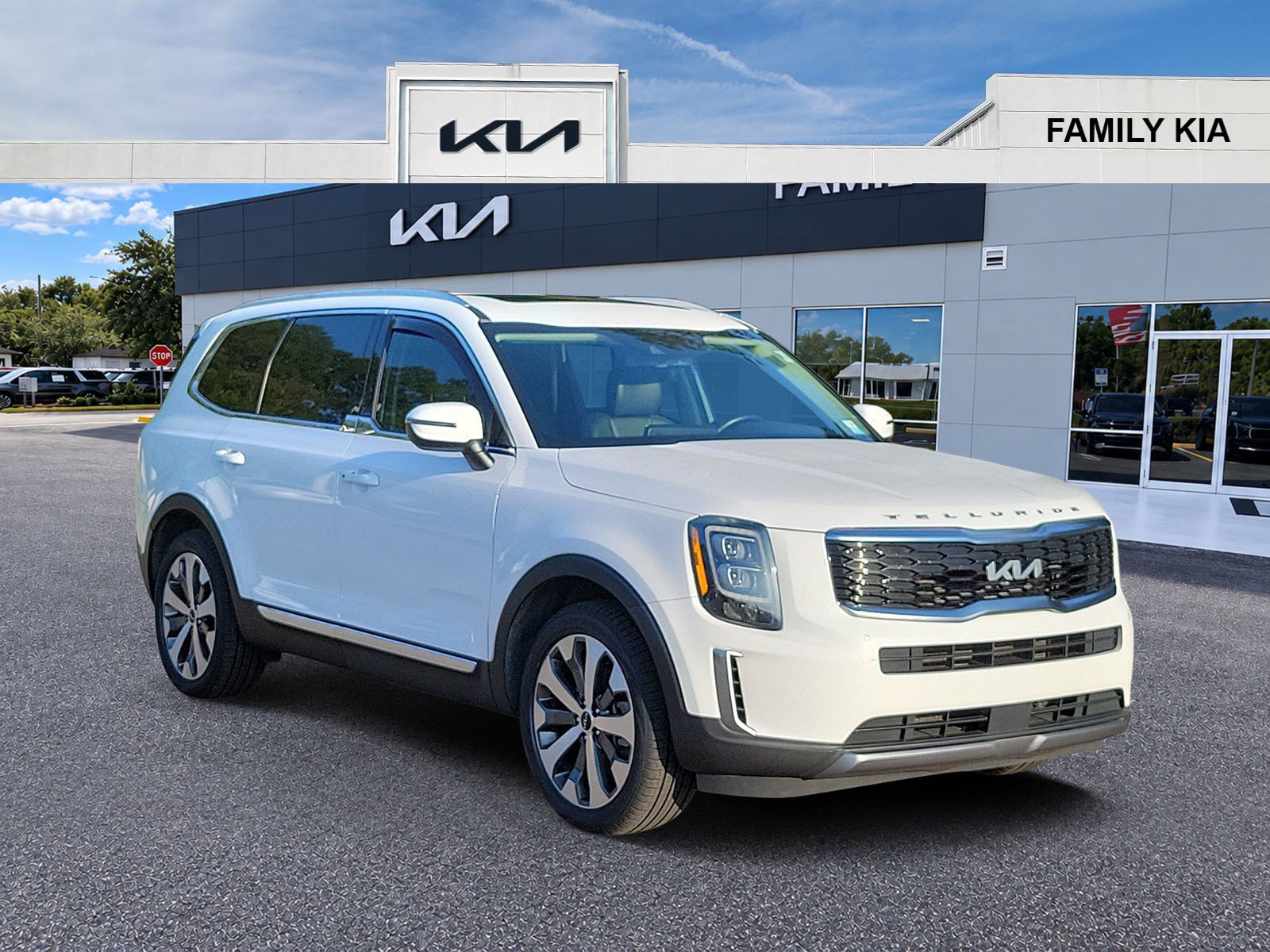 Certified 2022 Kia Telluride EX w/ EX Premium Package FWD 360° Tour