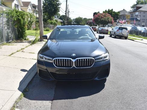 Used 2023 BMW 530e xDrive AWD/4WD image 2