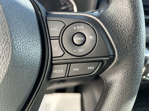 Certified 2025 Toyota RAV4 XLE AWD/4WD image 24