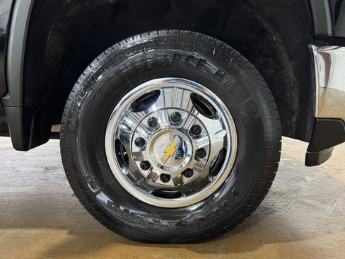 Used 2024 Chevrolet Silverado 3500 LT w/ Convenience Package AWD/4WD image 54
