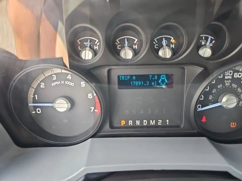 Used 2014 Ford F250 XL RWD image 19