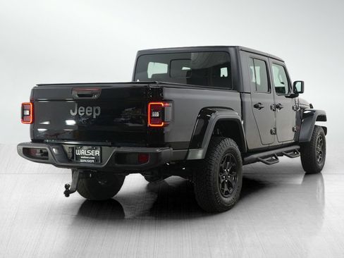 Used 2021 Jeep Gladiator Willys image 5