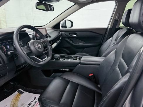 Used 2023 Nissan Rogue SL AWD/4WD image 16
