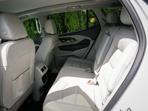 Used 2023 GMC Terrain Denali AWD/4WD image 31
