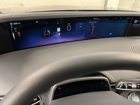 New 2026 Lincoln Nautilus Premier image 24