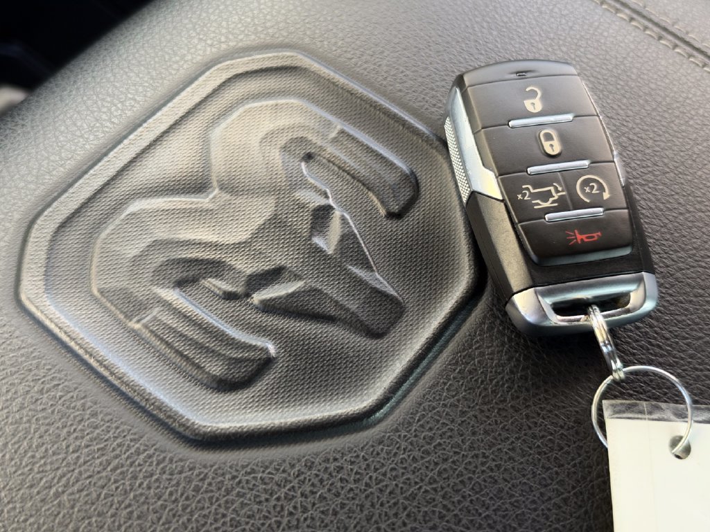 Used 2022 RAM 1500 Laramie AWD/4WD image 35