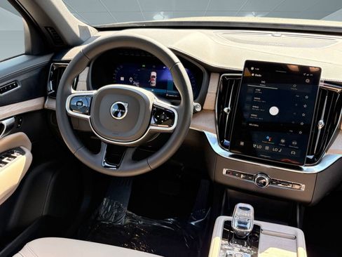 New 2026 Volvo XC90 B6 Plus w/ Protection Package image 23