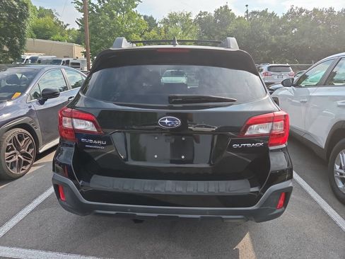 Used 2019 Subaru Outback 2.5i Limited AWD/4WD image 3