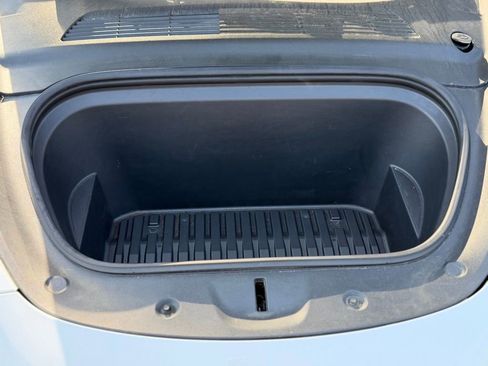 Used 2021 Tesla Model Y Long Range image 6