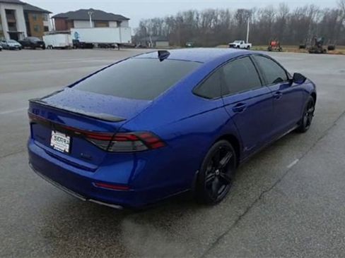 Used 2024 Honda Accord Sport image 9