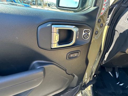 New 2026 Jeep Gladiator Sport image 20