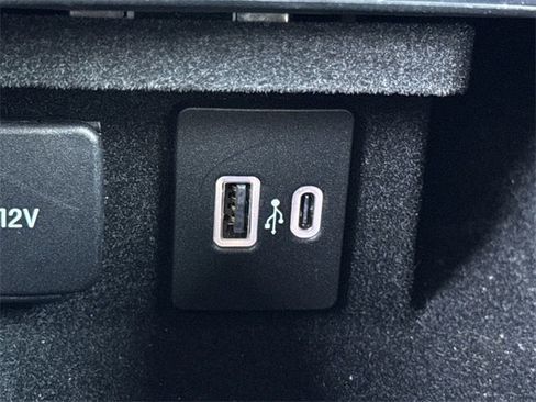 Used 2022 Lincoln Corsair Reserve w/ Elements Package image 30