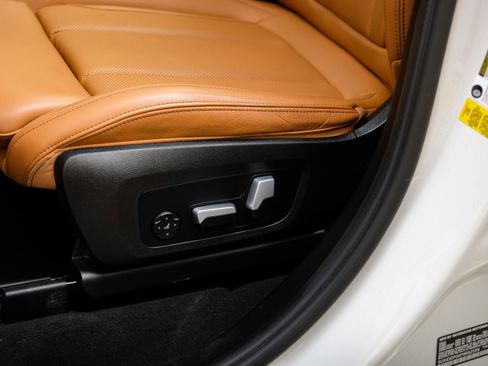 Used 2023 BMW X3 sDrive30i w/ M Sport Package RWD image 47