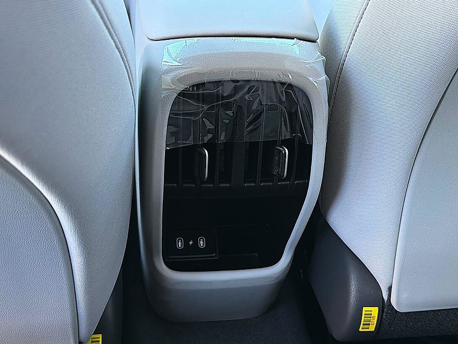 New 2027 Hyundai Kona SEL Sport FWD image 7