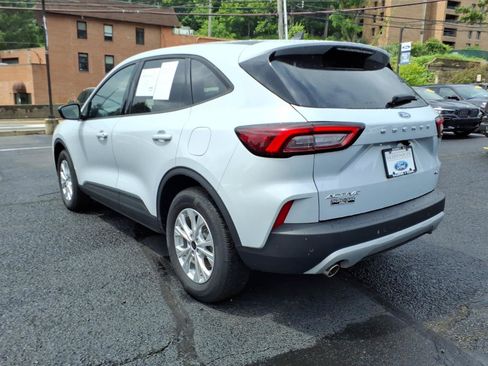 Used 2025 Ford Escape Active w/ Tech Pack #1 AWD/4WD image 3