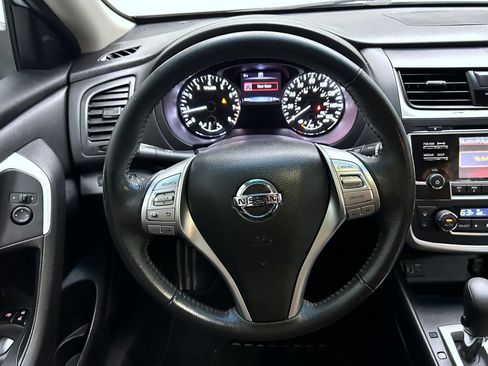 Used 2017 Nissan Altima 2.5 SV FWD image 12