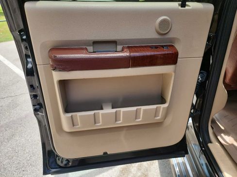 Used 2014 Ford F250 King Ranch w/ FX4 Off-Road Package AWD/4WD image 29