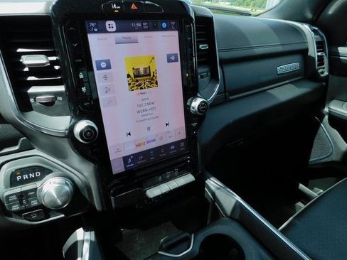 Used 2025 RAM 1500 Laramie image 10