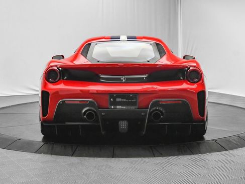Used 2020 Ferrari 488 Pista Coupe RWD image 6