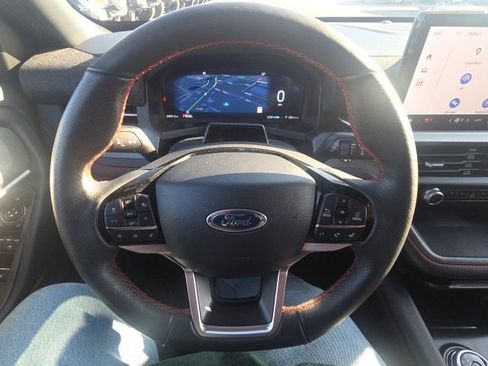 Used 2025 Ford Explorer ST-Line image 41