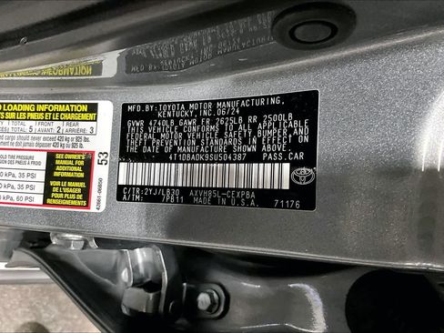 Used 2025 Toyota Camry XSE AWD/4WD image 37