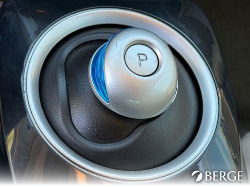 Used 2012 Nissan Leaf SL FWD image 34