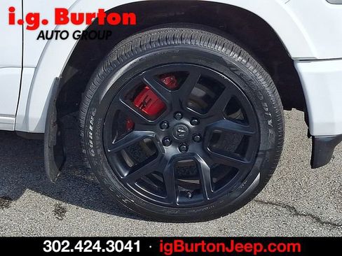 Used 2021 RAM 1500 Laramie w/ Sport Appearance Package AWD/4WD image 8