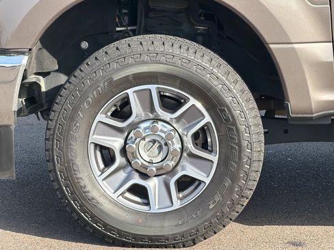 Used 2021 Ford F250 Lariat w/ Lariat Value Package image 25